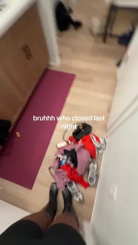 mind u i did a deep clean yesterday #halloween #room #messy #closingshift 