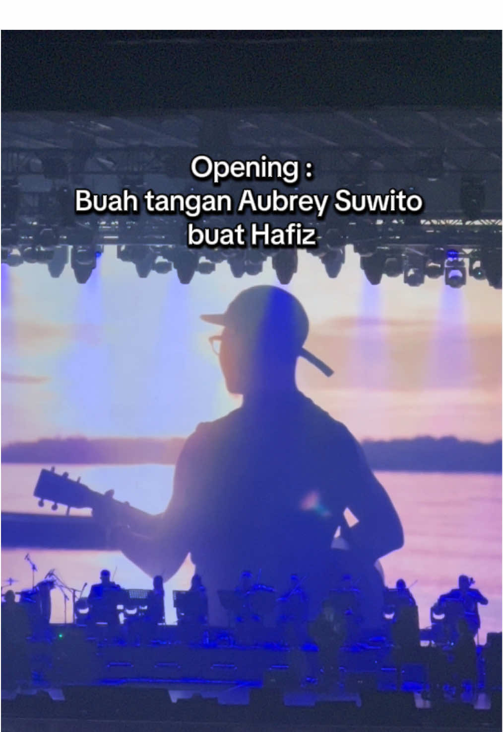 Kalau opening pun dah macam ni, patut lah konsert semalam meletup 🤯 #hafizsuip #disebalikaku #disebalikakuhafizsuip #aubreysuwito #fyp 