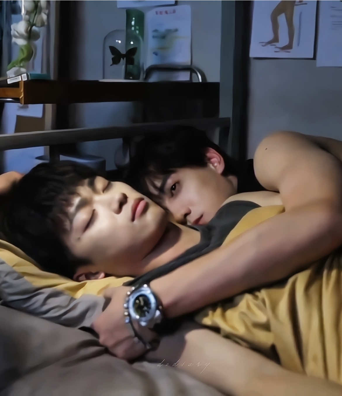 : even after cut, txn was still holding ziyu 🥺 #revengedlove #tianxuning #ziyu #fyp #foryou 