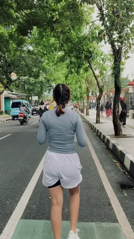 🦋🏃🏻‍♀️