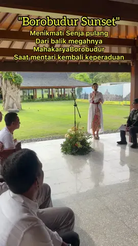 Senja pulang di balik megahnya Mahakarya Borobudur Selamat atas di luncurkannya paket Borobudur sunset#omahmbudur #prabowo #kemenkebud #kemeparekraf #wonderfulindonesia @Gibran Rakabuming @Kementerian Pariwisata RI @grengsengpamuji @Omahmbudur @wonderfulindonesia_ 