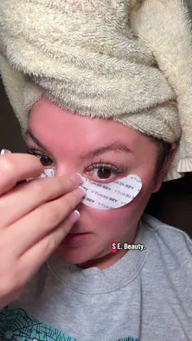 Overachiever by YSEbeauty #undereyebags #undereyecircles #tiktokshopcybermonday #tiktokshopblackfriday #bfcm 