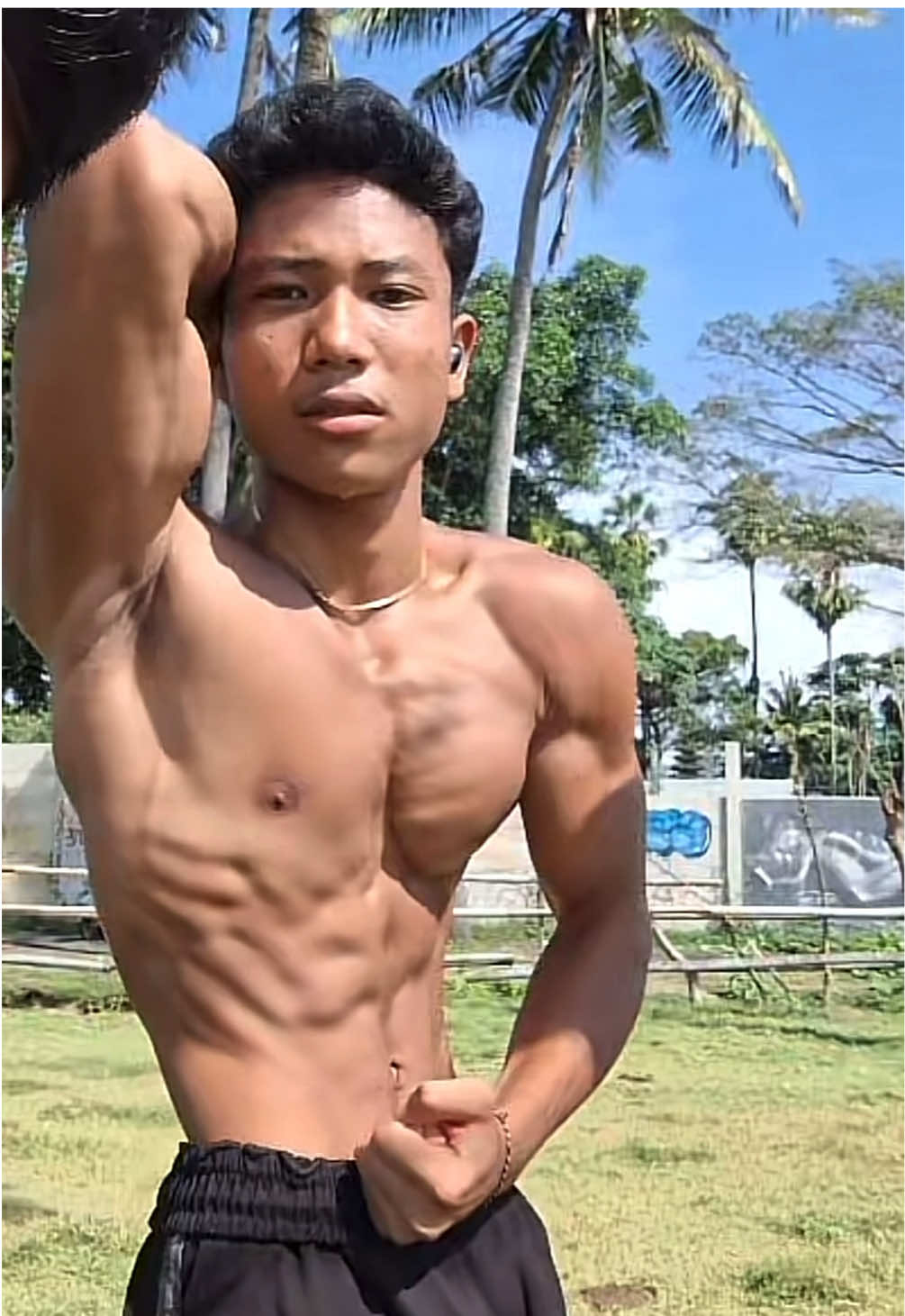 Tiga tiganya juga gue sanggup 🫦