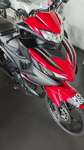 barang panas geng. lcv8 baru masuk. cash atau loan boleh. condition cun2 cina. tak v8 tak kawan. boleh terus pm ol34458774 . #motorsecondhandmurah #usedbike #yamaha #hongleongyamaha #lcv8 