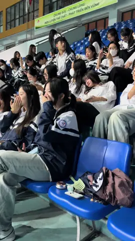 Cỗ vũ giải cầu lông quốc tế 🥰#hocsinh #hoctrothaybien #thaybiendoithuong🍀🍀🍀 #tiktok #capcut 