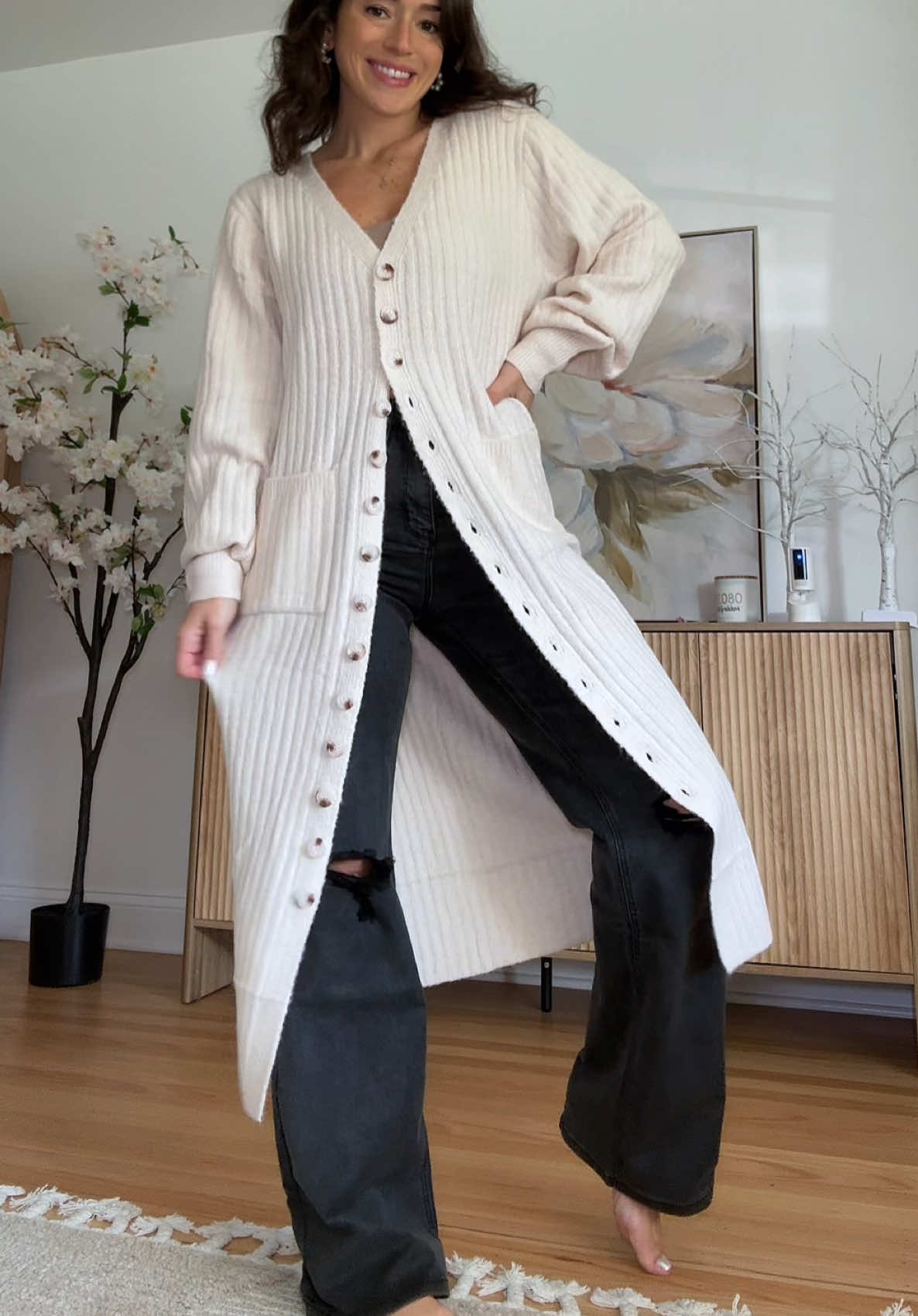 this chunky button down cardigan can be worn so many different ways and is soo cute & soft! also definitely oversized— wearing size small and was still oversized/big!! #cardigan #chunkycardigan #sweaterweather #tiktokshopcreatorpicks #tiktokshopblackfriday 