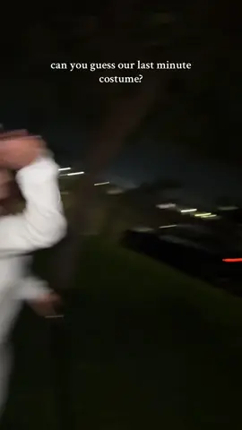 lmao please tell me you can I tried with the time I had 😭😭😂😩 #halloween #costume #family #mom #dad 