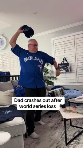 Heartbreaker but what a ride! Thanks for following along, jays will be back!🤝 #WorldSeries #bluejays #dad 