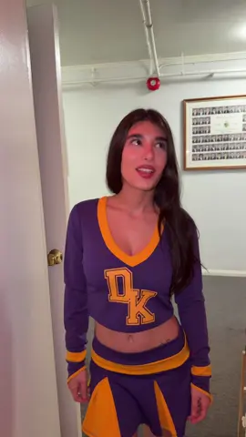 i’m in jennifer’s body babyyyyy #jennifercheck #jennifersbody #halloween 