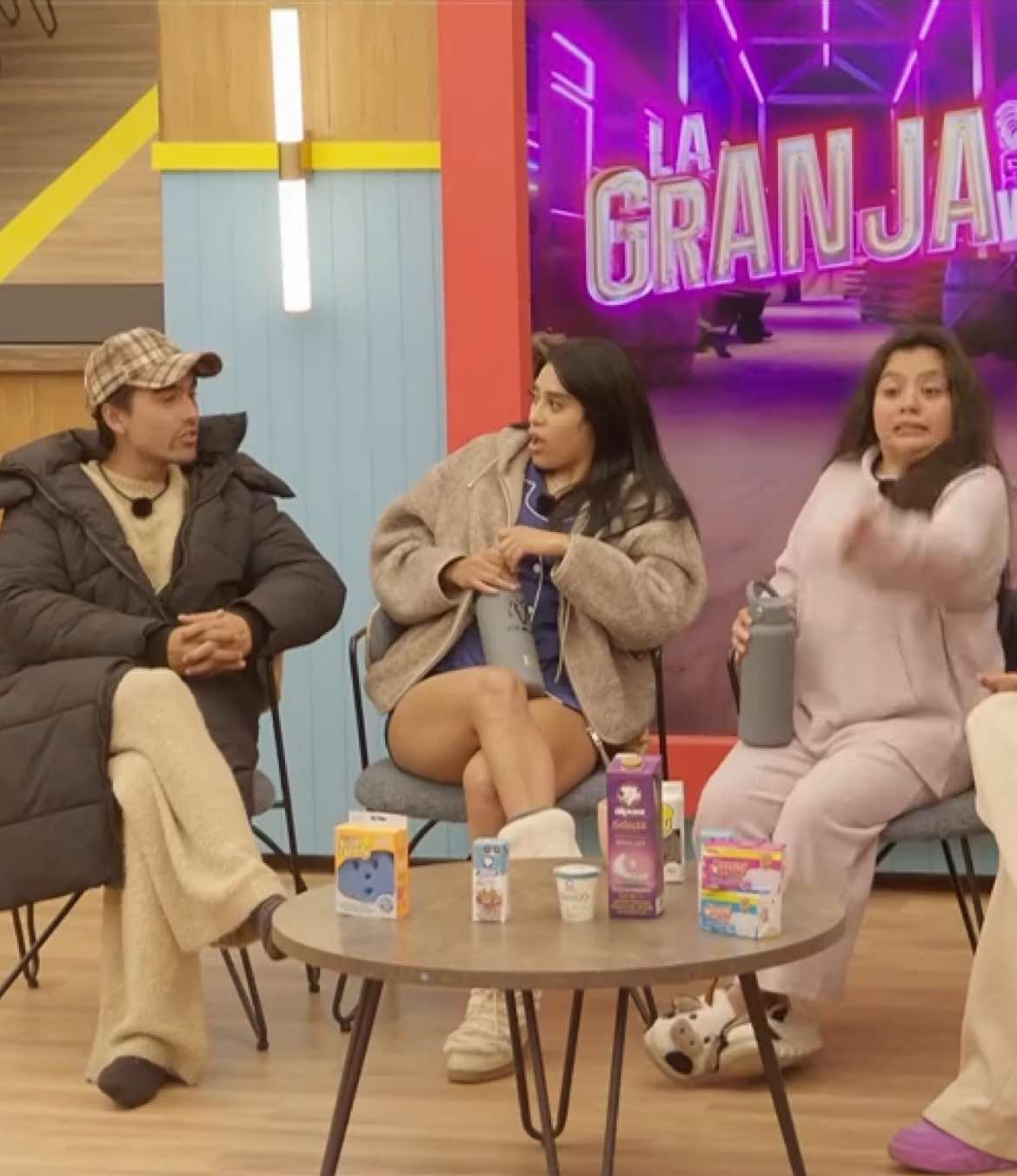 #SergioMayerMori habla de lo sucedido el viernes de traición... 😳 Lunes a viernes 9:00 p.m. por #AztecaUNO. Domingo La Gala 8:00 p.m. por Azteca UNO. 🌾 #LaGranjaVIP transmisión 24/7 en #DisneyPlus experiencia completa.