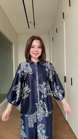 One set mewah buat kondangan!😍 #iwearminimal #minimalstyle #minimalootd #minimaloutfit 