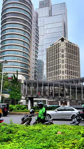 Video2 nya boleh diambil buat support bahan content creator pemula, buat story atau nostalgia, di izinin, engga usah follow.  Senayan  #senayan #jakarta #vibes #mediawb #fyp 