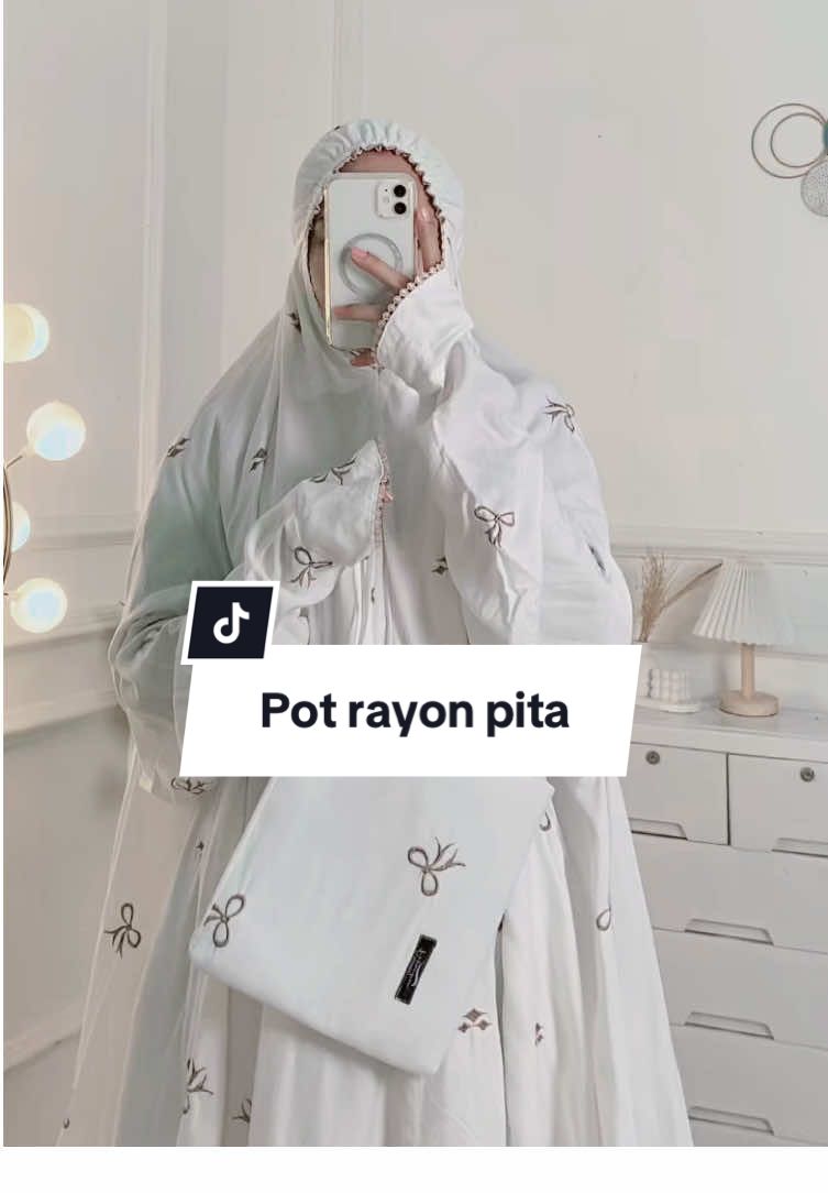 Bahan rayon emang senyaman itu kalau dipakai😍🫶🏻 #fyp #mukenapotongan #mukenarayon #mukenapremium #mukenapita 