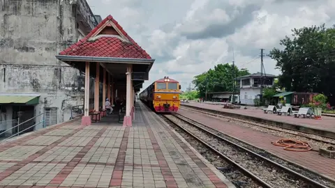 Alshom 4121​ ทำขบวนรถท้องถิ่นที่463​ ออกจากสถานียะลา​ ช้า​31​ นาที​  ถ่าย​เมื่อ​ 2/11/2025​#รถไฟ 