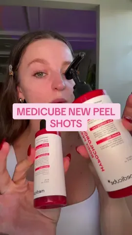 @medicube global NEW peel shots are your secret to smooth, even skin from head to toe 🧖‍♀️ these gentle chemical peels exfoliate dead skin, clear breakouts, and leave your skin baby-soft without irritation 💧 perfect for body acne + texture lovers 👏 #medicubesuperbrandday  #medicube #skincaretok #bodycare #glassskin 