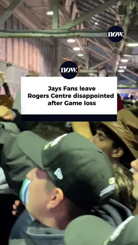 #BlueJays fans are leaving the Rogers Centre after a disappointing loss against the Los Angeles Dodgers in Game 7, which kept the Toronto team from scoring the #WorldSeries. #WANTITALL
