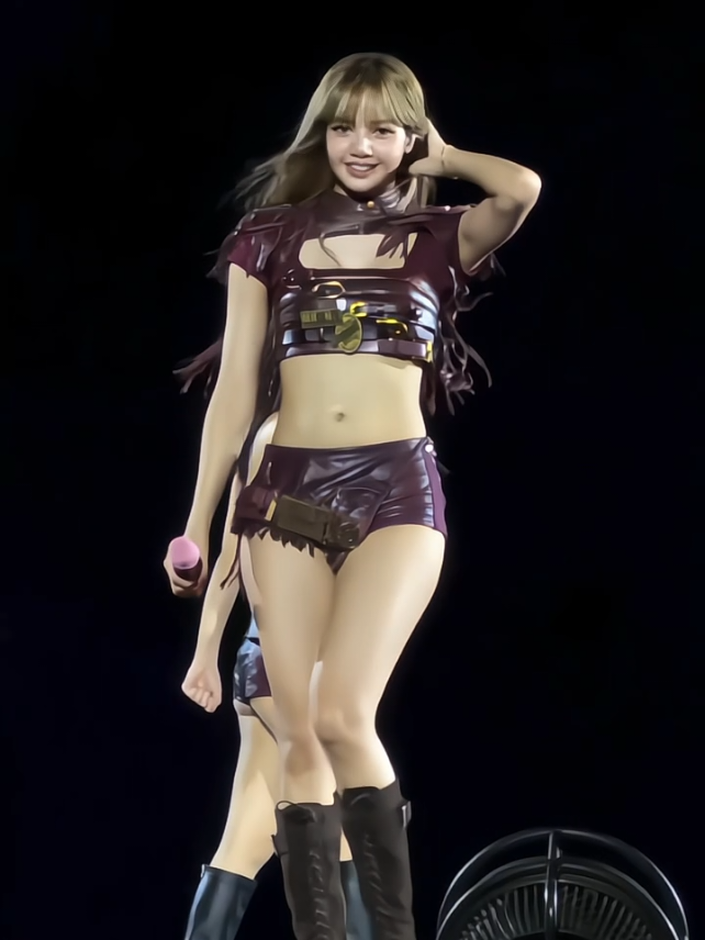 ❤️‍🔥 #lisablackpink #lalisamanobal #lalisa #lisa #fyp 