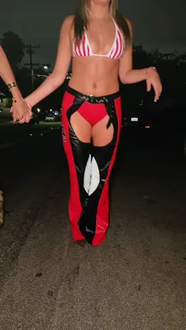 HAPPY HALLOOOOWWWEEEE N N #fyp #halloween 