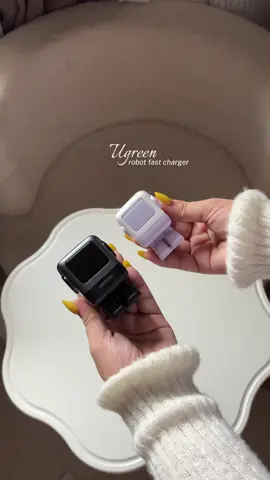 robot fast charger 💫💜 #ugreenfastcharging #ugreen #fastcharging #ugreencharger #poweradapter 