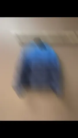 Gucci GUCCI 2025FW Autumn/Winter New Collection Printed Poplin Hooded Down Jacket, featuring multiple gradient color options, designed to highlight the fabric texture and the distinctive GG pattern. This down jacket is crafted from gradient-colored plain weave polyester poplin, adorned with an all-over GG print, exuding a unique style. Sizes: S-XL