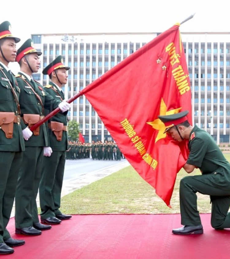 SĨ QUAN CHÍNH TRỊ QUÂN ĐỘI NHÂN DÂN VIỆT NAM ANH HÙNG 🫡🇻🇳 #siquanchinhtri #truongsiquanchinhtri #chinhtrivien #quandoinhandanvietnam #bodoicuho 