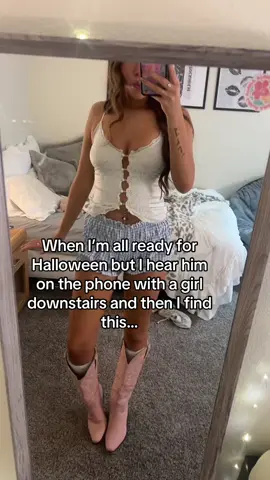 Guess I’ll just go out without him 😛😛😛 #halloween #relatable #goingout #tinder