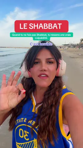 🌿 Le Shabbat — Un commandement d’amour Le Shabbat n’est pas une contrainte. C’est une invitation divine. Un rappel, chaque semaine, que même le Créateur s’est arrêté pour contempler Son œuvre. Dans la Torah, il est écrit : « Souviens-toi du jour du Shabbat pour le sanctifier. » Pas pour te limiter, mais pour te libérer. Faire le Shabbat, ce n’est pas “obéir”, c’est s’aligner avec le rythme du ciel. C’est choisir, le temps d’un jour, de déposer les fardeaux du monde pour revenir à l’essentiel. Chaque bougie allumée éclaire un peu plus ton intérieur. Chaque silence devient une prière. Chaque instant de paix, un retour à ton âme. Et si un jour tu n’y arrives pas, ne te sens jamais loin. Le Shabbat ne punit pas — il attend. Il t’invite à revenir, doucement, avec amour. Parce que ce commandement n’est pas une règle dure, c’est une preuve d’amour. Un rendez-vous sacré entre ton âme et le divin, pour te rappeler que tu es lumière, toi aussi.