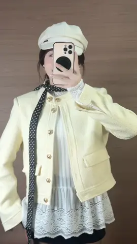 Lên em áo dạ mới