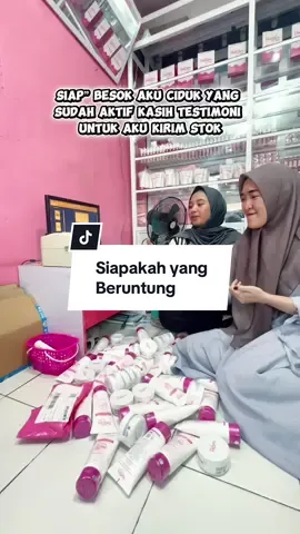 Mallvira siap kirim stok gratis untuk kalian semua biar makin putih glowing syg 😍😍😍#promomakanharian #promomakangajian #promoseruweekend #promomakan1010 #efekkb #trendingtiktok #dispongsori #ownermallvira #GlowUp #pemutihbadan #bodycareroutine 