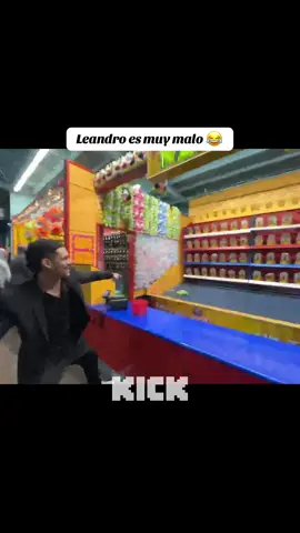 Ni haciendo trampa #lasapa #amaranta #kick #leandro #risas 