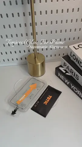 Automatic Alignment tempered glass! #screenprotector #temperedglass #automaticalignmenttemperedglass #fyp 