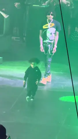 Baby Klemenza took over the stage in OKC 🐍🖤🧬 #masa#nbayoungboy#babyklemenza#okc#paycomcenter 🔥@NbaYoungBoy 