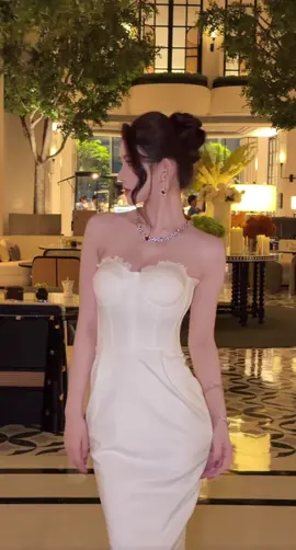 Thanh xuân tựa làn mây🌼🌼🌼 #xuhuonggggggggggggggggg #tiktokgiaitri #gaixinh #thanhxuan #donggom 