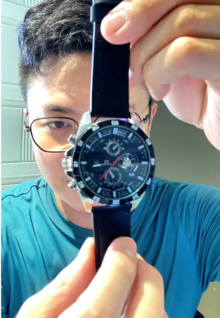 Jam tangan lelaki. Tahan lasak dan nampak bergaya. #jamlelaki #jamtanganlelaki #menwatch #watchformen #watch 