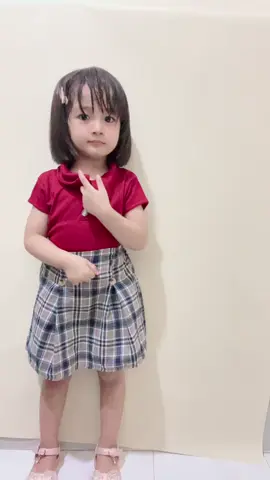 Pakai ini anak nyaman bgt#fyppppppppppppppppppppppp #bajunatal #bajuanakmurah #bajuanakperempuan #belanjaditiktok 