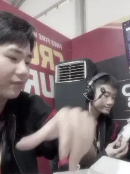 Vẫn là hai người hùng thầm lặng ấy🥹#xuhuongtiktokk #fyp #wag #calmgamethu🎮#emma 