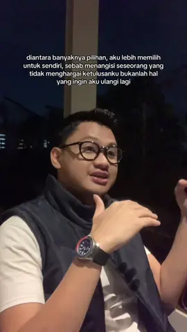 kemarin aku sering merasa harus menjelaskan segalanya, bagaimana aku ingin diperlakukan. Pada akhirnya, yang paling tau cara melindungi hatiku hanyalah diriku sendiri