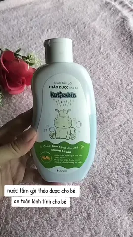 Nước tắm gội thảo dược an toàn lành tính cho bé#nuoctamthaoduoc #kutieskin #kutieskinchinhhang 