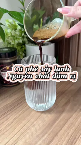 Uống thử đi mấy bà thơm đậm vị mà tiện lắm lun á #caphe #coffee #caphesaylanh #coldbrew #douong 