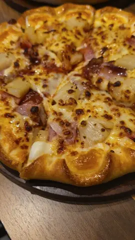 #pizza #pizzalover #pizzahut 
