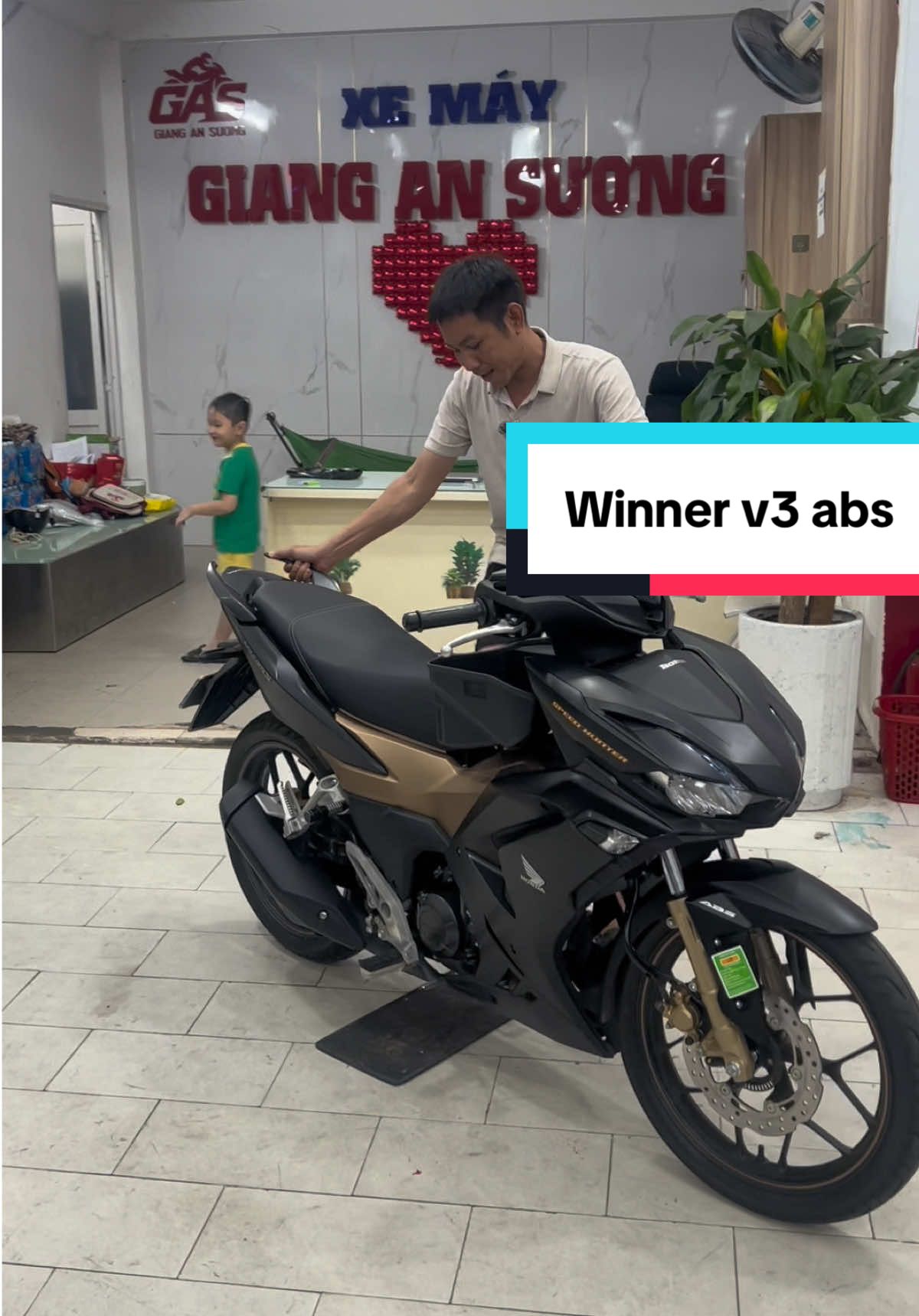 Winner v3 abs bản đặt biết đen nhám nha ae ..