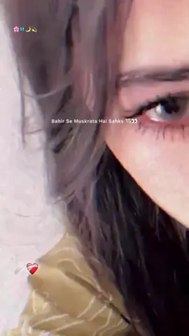 باہر سے مسکراتا ہے شخص اندر نہیں جانتے کتنے کانٹوں کا ملا ہے 💔🥀#CapCut #foryoupage #sadvibes🥀 