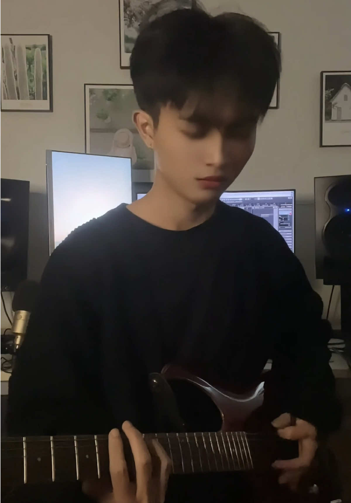 Phần 68 | Dáng này ốm quá đi thôi… 🥺 DÁNG EM - Nguyễn Phi Hùng St: Nguyễn Phi Hùng Cover by TMTGuitar  #electricguitar #dangem #rock #xuhuong #tmtguitar 