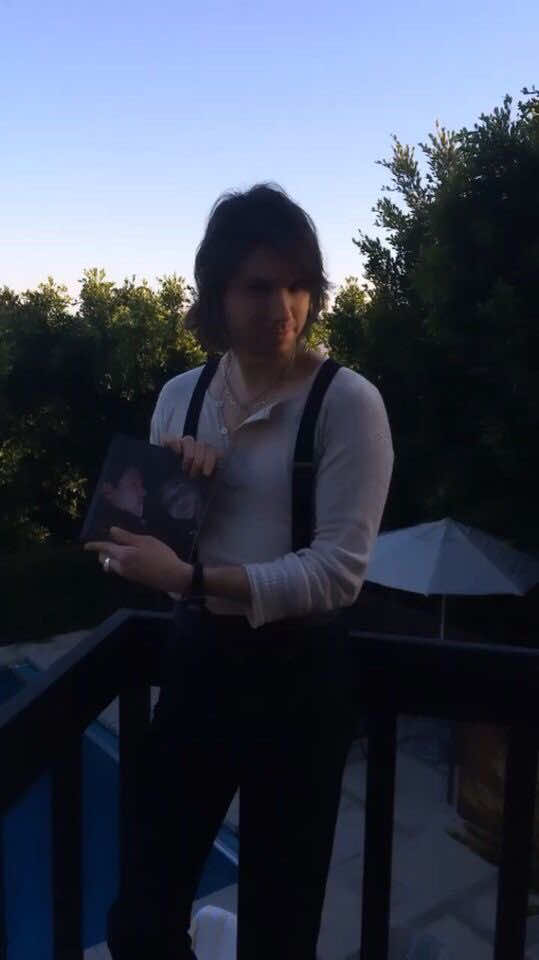 And the way I never seen anyone talk about it is actually insane. #fyp #panicatthedisco #ryanross #theyoungveins #takeavacation 