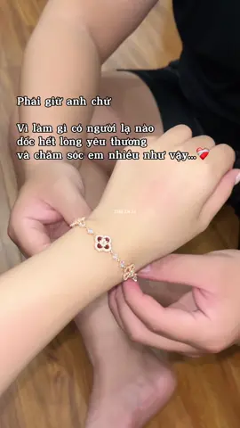 Làm gì có ai thương em như vậyy✨❤️ #decoco #vongtay #vongtayco4la #sakura 