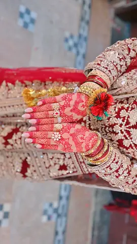 Bride And Groom emotional  Camera view 🎥🎥🎥🎥🎥 Wedding photography and film booking open 👐  FaisalStudio CameraStore Sialkot road Sambrial more  #mehndi #bride #couple #wedding #photography 