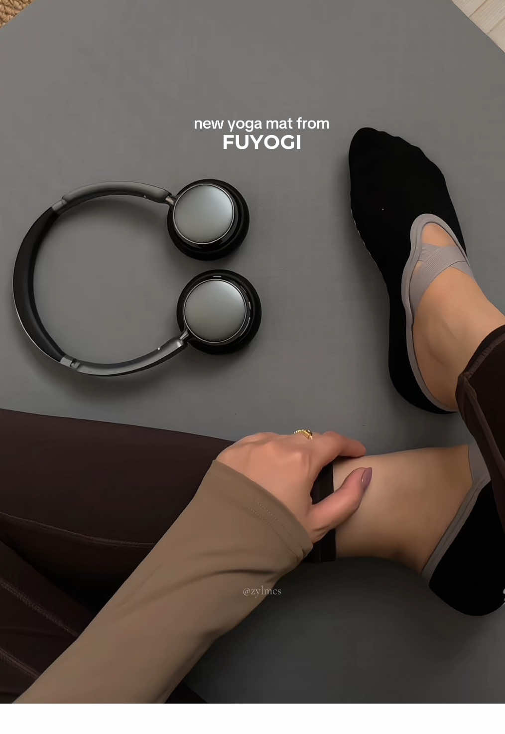 high-quality yoga mat, i swear! 💯 #yogamat #exercisemat #fuyogi #fuyogiyogamat 