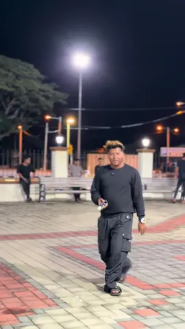 Hair spray utk mengekalkan rambut anda sentiasa hensem .