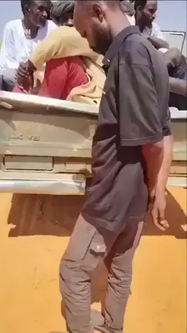 Lebih dari 2.000 orang diduga berpulang di Kota El-Fasher, Sudan Barat, sejak ibu kota negara bagian Darfur Utara itu direbut oleh Pasukan Dukungan Cepat (Rapid Support Forces/RSF).⁣ El-Fasher jatuh pada Minggu (26/10) setelah 18 bulan dikepung pasukan RSF.⁣ Selama pengepungan tersebut, RSF memblokir pasokan makanan dan kebutuhan pokok bagi sekitar 177 ribu warga sipil.⁣ El-Fasher selama ini disebut sebagai 