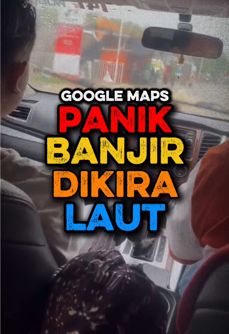 momen google maps panik pengendara terobos banjir dikira mau masuk ke laut.